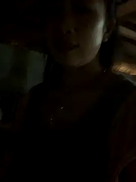 Snapshot of ThiHa003 chatting on October 14, 3:42 am ThiHa003 online show from October 14, 3:42 am