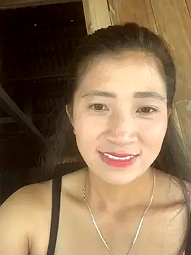 Snapshot of ThiHa003 chatting on October 16, 7:00 am ThiHa003 online show from October 16, 7:00 am