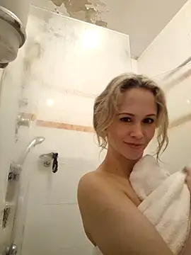 Miasiren online show from October 8, 3:16 pm