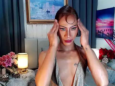Snapshot of sassylatina chatting on September 23, 3:32 pm sassylatina online show from September 23, 3:32 pm