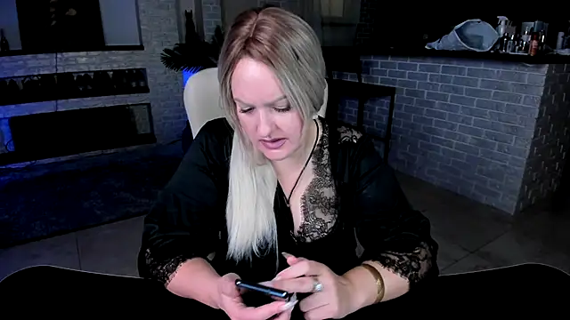 Snapshot of MariemLui chatting on September 14, 10:35 am MariemLui online show from September 14, 10:35 am