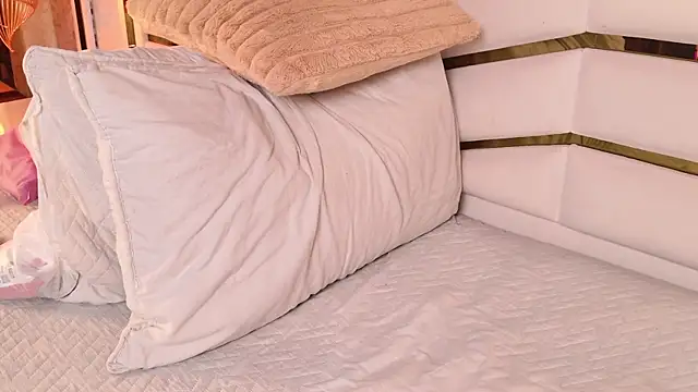 ambar rosse25 online show from September 30, 12:44 pm