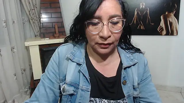 Snapshot of Grace_mature_milf chatting on October 15, 10:18 am Grace mature milf online show from October 15, 10:18 am