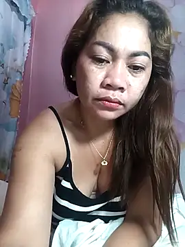 sexybitch 02 online show from April 19, 6:32 pm