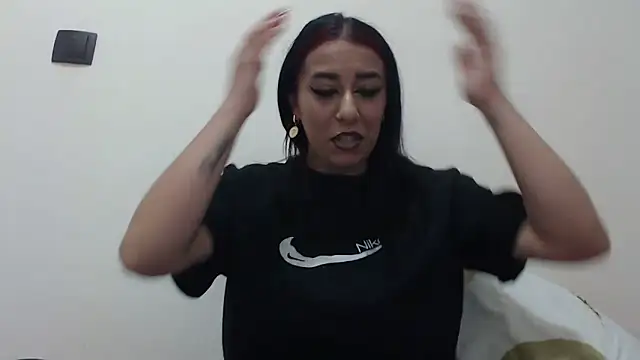 Maryem637048 online show from April 22, 1:08 pm