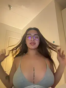 urasianlady online show from January 17, 1:18 pm