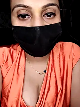 Snapshot of Horny_Shalu chatting on October 13, 6:21 pm Horny Shalu online show from October 13, 6:21 pm