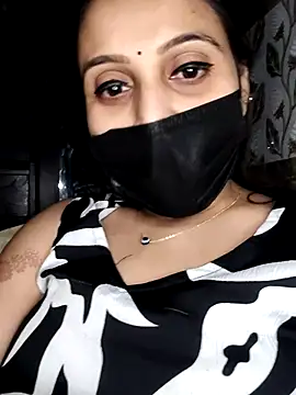 Snapshot of Horny_Shalu chatting on October 16, 7:27 pm Horny Shalu online show from October 16, 7:27 pm