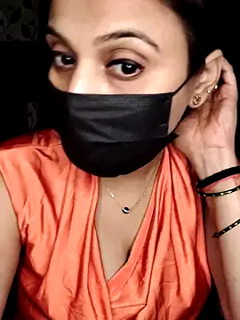 Snapshot of Horny_Shalu chatting on October 19, 7:38 pm Horny Shalu online show from October 19, 7:38 pm