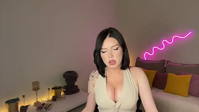 mistress of hearts online show from May 14, 7:52 pm