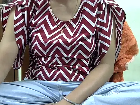 CHAMELI4747 online show from November 7, 10:32 am