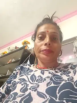 ISHANI-SINGH online show from December 22, 5:05 pm