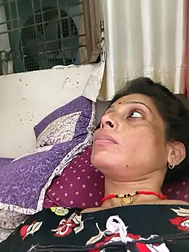 Snapshot of ISHANI-SINGH chatting on September 9, 1:33 pm ISHANI-SINGH online show from September 9, 1:33 pm