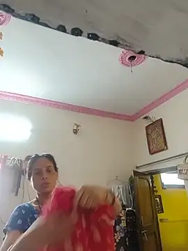 ISHANI-SINGH online show from July 24, 2:09 am