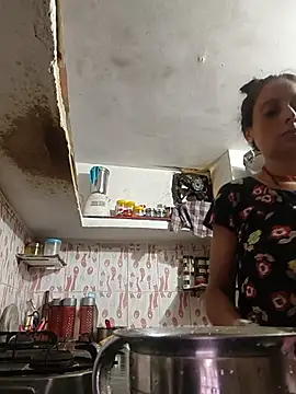 ISHANI-SINGH online show from July 25, 2:29 am