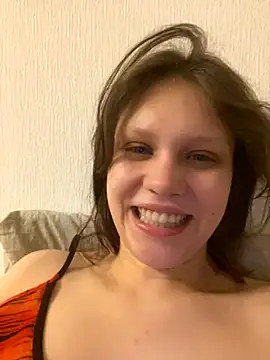 Lunliss online show from November 30, 5:39 pm