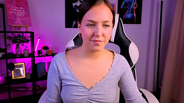 CindySparkl online show from December 2, 7:21 am