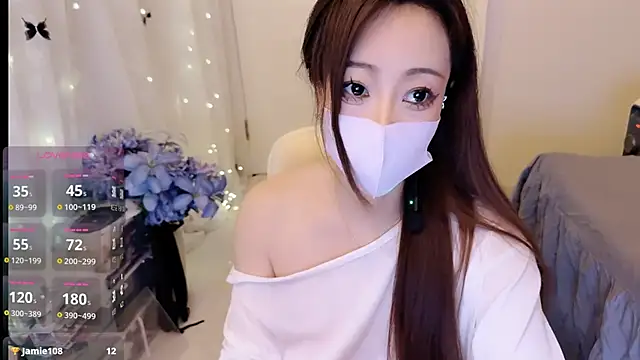 charlotte520 online show from March 15, 11:40 pm