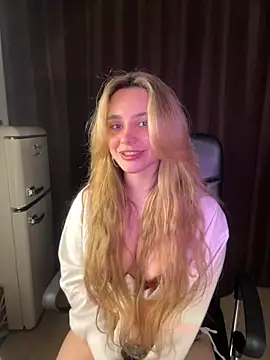 Snapshot of Chloe_Ravens chatting on October 3, 8:14 pm Chloe Ravens online show from October 3, 8:14 pm