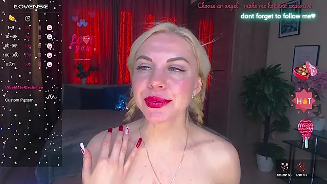 Snapshot of LiSinDoll chatting on September 25, 1:37 am LiSinDoll online show from September 25, 1:37 am