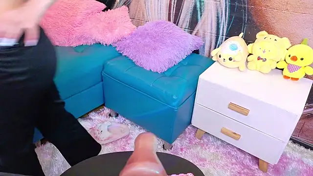 Giaa rossi online show from February 3, 2:11 pm