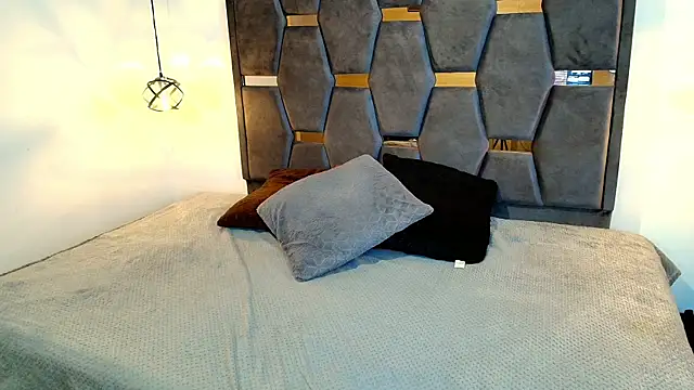 Lia Blake  online show from April 7, 11:56 am