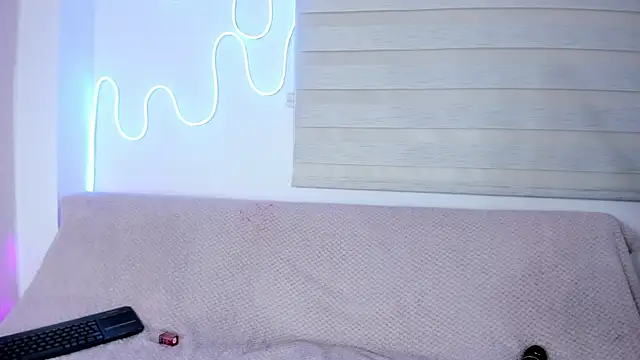 missweetpeach online show from January 17, 1:13 am