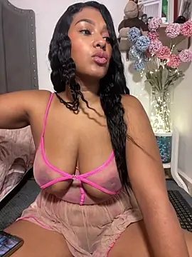 Snapshot of ericajohnson_ chatting on September 16, 2:47 pm ericajohnson online show from September 16, 2:47 pm