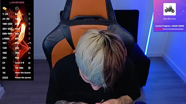 imlaiaaa online show from October 16, 10:01 pm