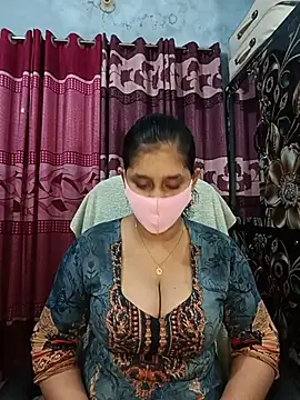 Cute Faria online show from July 8, 1:13 pm