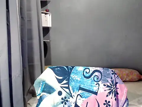 urseductivebarbie xx online show from February 17, 5:01 pm