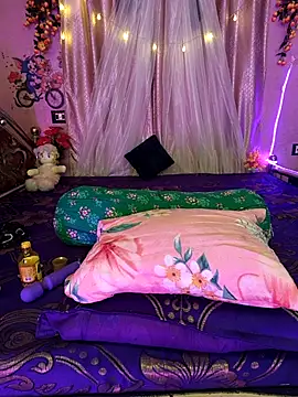 cute-sumi online show from March 1, 6:07 pm