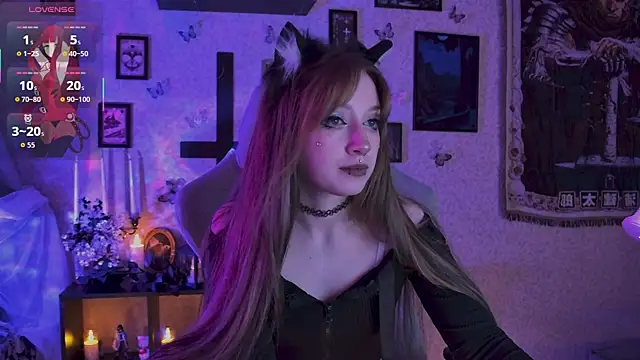 LiliLuna online show from July 4, 7:54 pm