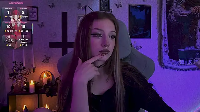 LiliLuna online show from July 17, 11:52 pm
