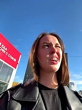 ElliRose online show from September 26, 9:29 am