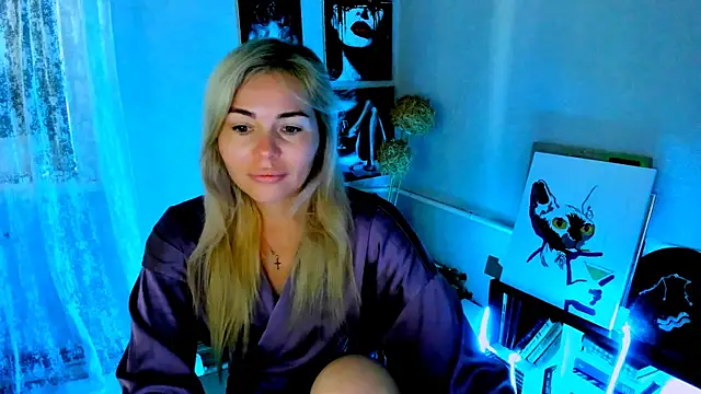 LoraBoyar online show from July 16, 2:38 am
