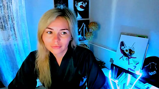 LoraBoyar online show from July 21, 2:45 am