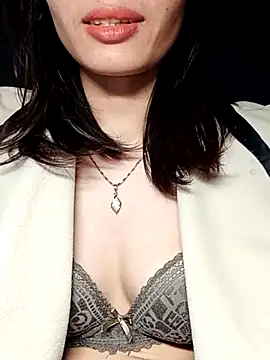 Hinna x online show from November 21, 8:33 pm