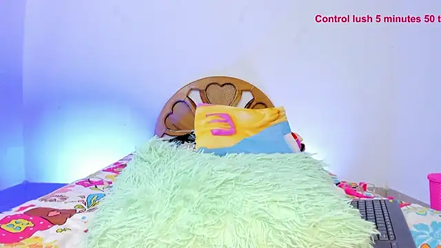 hotbrunett online show from November 9, 2:29 am