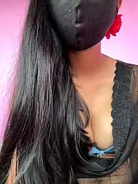 Snapshot of Neha18 chatting on October 9, 8:29 am Neha18 online show from October 9, 8:29 am