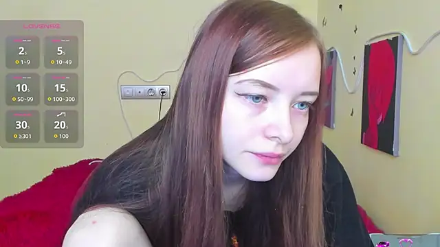 Snapshot of AliceHaris chatting on September 13, 3:03 am AliceHaris online show from September 13, 3:03 am