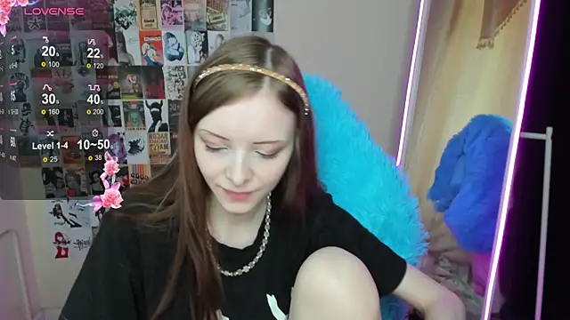 AliceHaris online show from November 26, 7:20 am