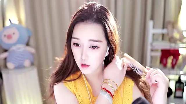 Snapshot of l2day_ chatting on September 15, 1:19 pm l2day online show from September 15, 1:19 pm