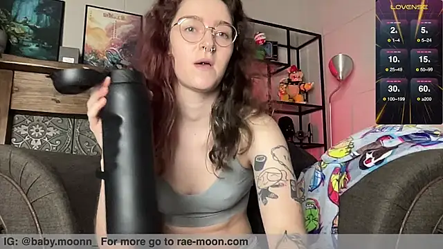 rae moonn online show from September 28, 6:57 pm
