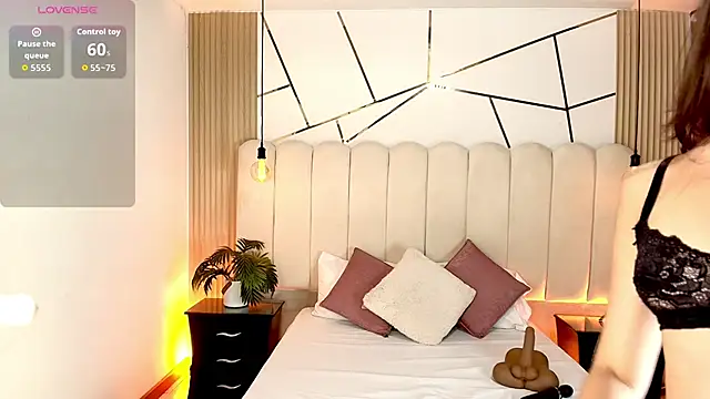 candyclair1 online show from April 7, 7:16 pm