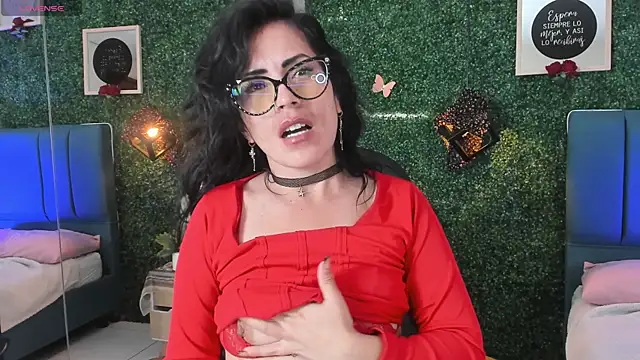 Linagh  online show from November 5, 12:10 pm