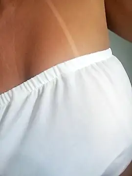 jadecristina online show from March 7, 2:18 am