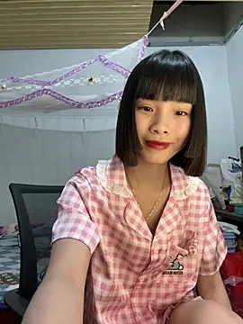 andymi1 online show from April 13, 1:01 pm