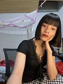 andymi1 online show from April 16, 1:50 am