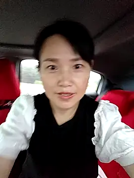 Snapshot of Haili-1 chatting on October 12, 11:07 pm Haili-1 online show from October 12, 11:07 pm